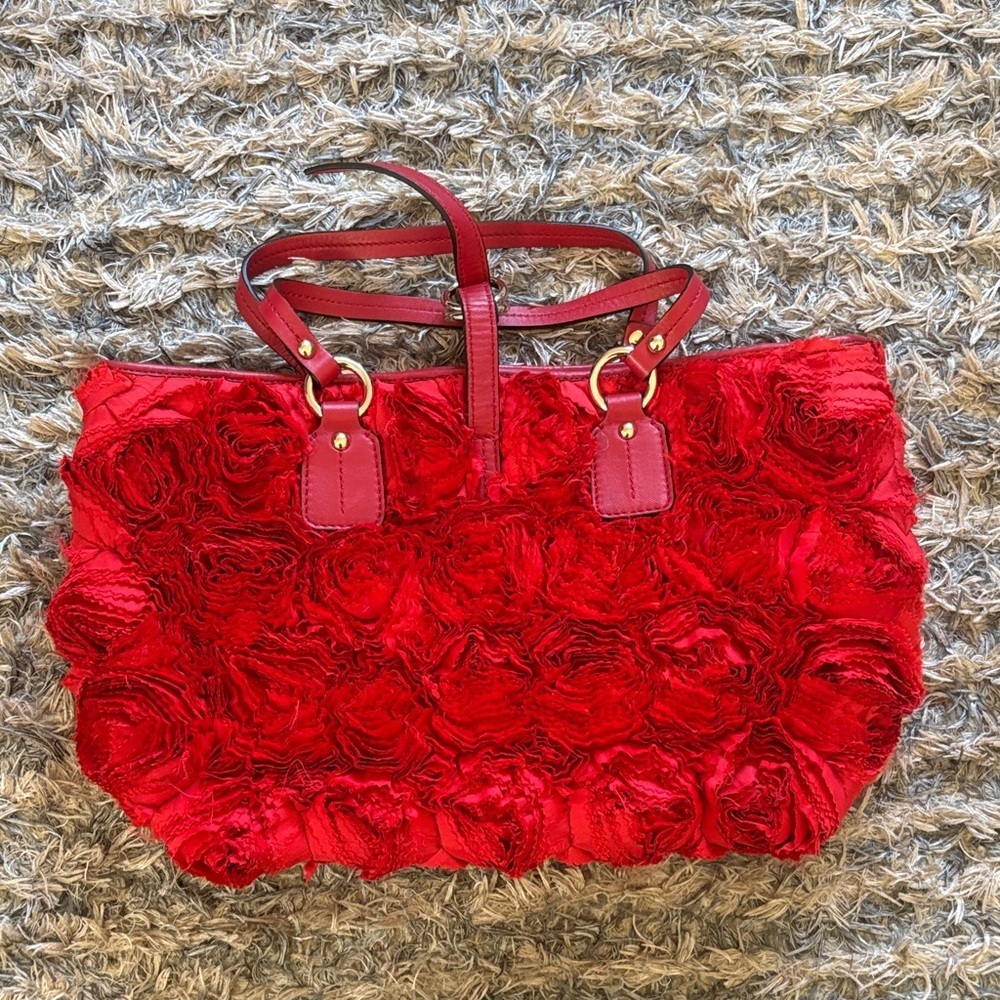 Valentino Red Floral Textured Tote, Gold Hardware - Picture 2 of 14